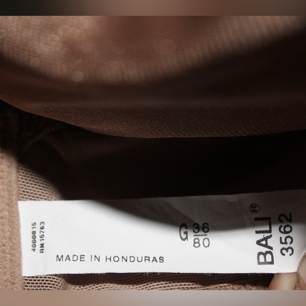 Bali Women’s Satin Tracings Minimizer Underwire Bra - Picture 5 of 5